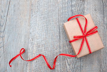 holiday-gift-with-bow