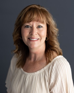 Headshot of Amanda Bowman